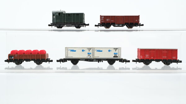 Minitrix N Konvolut Güterwagen Containerwagen "Inter Frigo", Hilfszug Feuerlöschwagen, Güterzugbegleitwagen, Niederbochwagen mit Fässer, Hochbordwagen DB