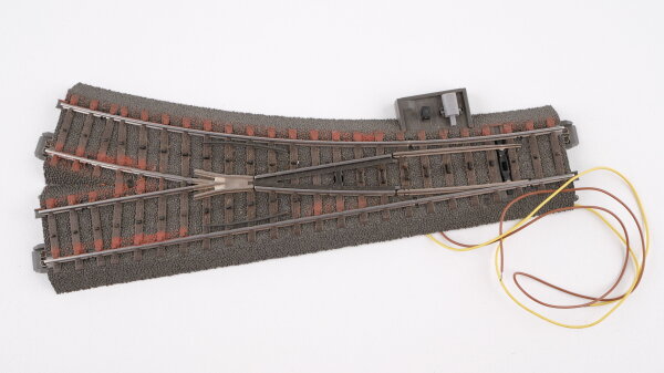 Märklin H0 24611 Weiche links 188,3 mm / R2=437,5 mm / 24,3° (ohne Decoder / mit Antrieb)