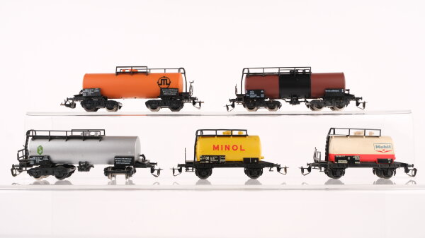 BTTB TT Konvolut Güterwagen 3 x Kesselwagen 4-achsig, 2 x Kesselwagen 2-achsig DR, SJ, MAV, CSD