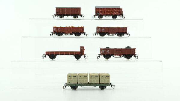 BTTB TT Konvolut Güterwagen Behältertragwagen mit Behälter, 3 x Hochbordwagen mit Ladung, Niederbordwagen, 2 x gedeckte Güterwagen DR, u.a.