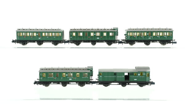 Arnold N Konvolut Abteilwagen 2./3.Kl. Abteilwagen mit Bremserhaus 3.Kl. Packwagen mit Ladung DR