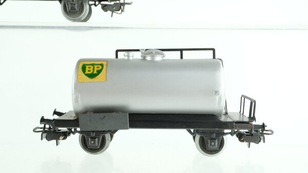 Märklin H0 Konvolut Güterwagen Kesselwagen "2 x BP, Shell) DB, u.a.