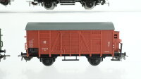 Piko H0 Konvolut gedeckter Güterwagen, Gedeckter Güterwagen mit Bremserhaus, Güterzugbegleitwagen DR