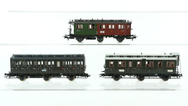 Roco H0 Konvolut Personenwagen Abteilwagen 3.Kl., Abteilwagen mit Bremserhaus 4.Kl., Abteilwagen 2./3.Kl. K.P.E.V., u.a.