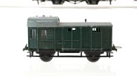 Trix H0 Konvolut Güterwagen Drehschemelwagen 2-teilig mit Balken, Planenwagen (sehr alt), Drehschemelwagen mit Bremserhaus beladen, 2 x Güterzugbegleitwagen DB, u.a.