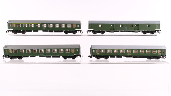 Unbekannt TT Konvolut Personenwagen Reisezugwagen 3 x 1./2.Kl., Gepäck/Postwagen DR, CSD, Deutsche Post