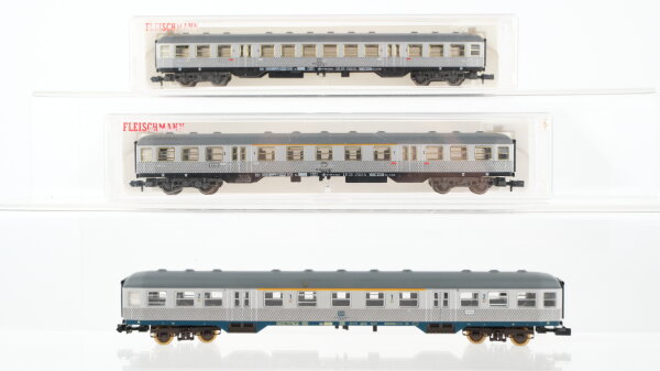 Fleischmann N Konvolut "Silberlinge" Abteilwagen 1./2.Kl. Grossraumwagen 2.Kl. DB