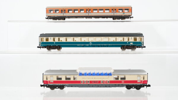 Minitrix N Konvolut Panoramawagen "TEE" 1.Kl. Personenwagen 2.Kl. beige-oceanblau Personenwagen 2.Kl. orange-grau DB