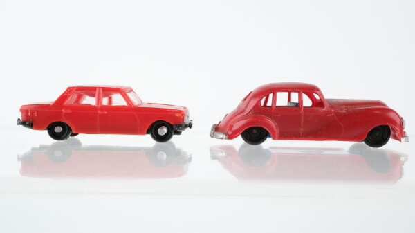 DDR H0 Konvolut Fahrzeuge Wartburg rot, EMW 304