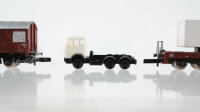Märklin Z Konvolut Güterwagen Hupac Wagen mit Auflieger und 1 Sattelschlepper lose, Kühlwagen "Bananen", Kesselwagen "Shell", Gedeckter Güterwagen DB