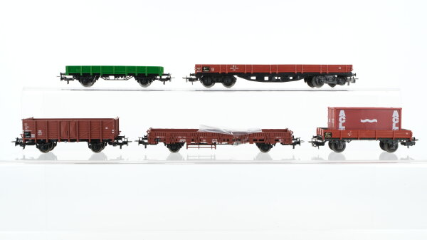 Märklin H0 Konvolut Hochbordwagen Niederbordwagen mit Container 2achsig Niederbordwagen grün 2achsig Niederbordwagen 4achsig Rungenwagen DB