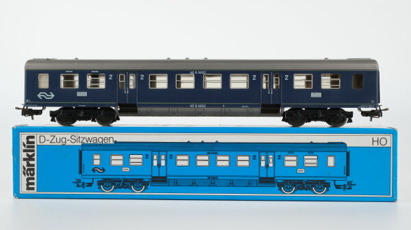 Märklin H0 4049 Reisezugwagen B 6692 der NS