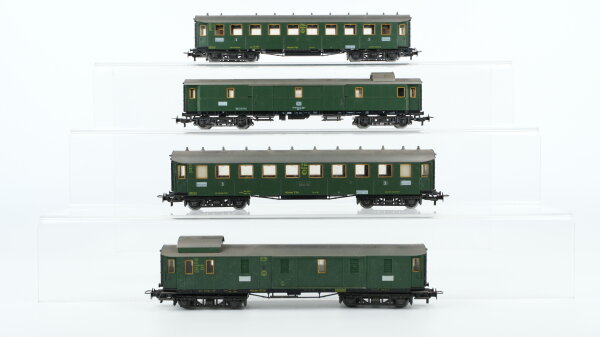 Märklin H0 Konvolut Personenwagen 3.Kl. Packwagen grün 4achsig DR/DB