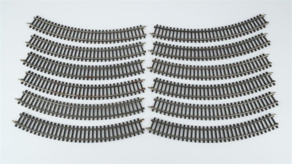 Märklin H0 2110 Gebogenes Gleis R = 295,4 mm 12 Stück (Farbreste)