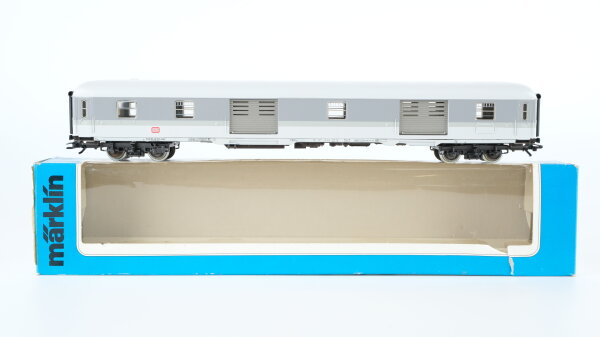 Märklin H0 4283 Gepäckwagen Dm 902 der DB