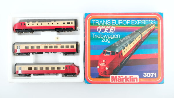 Märklin H0 3071 Triebwagenzug "Edelweiss" TEE Trans Europ Express Wechselstrom (Richtungswechsel Defekt)
