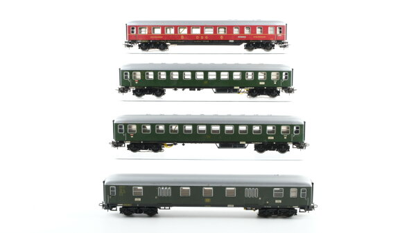 Märklin H0 Konvolut Grossraumwagen 2.Kl. grün Speisewagen rot Packwagen grün mit Beleuchtung DB/DSG