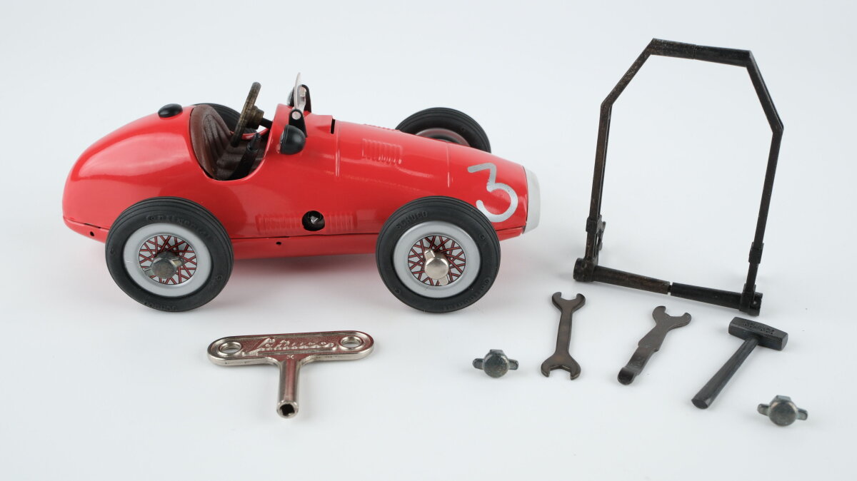 Schuco 1070 Grand Prix Racer rot Startnummer 3 mit Zubehör
