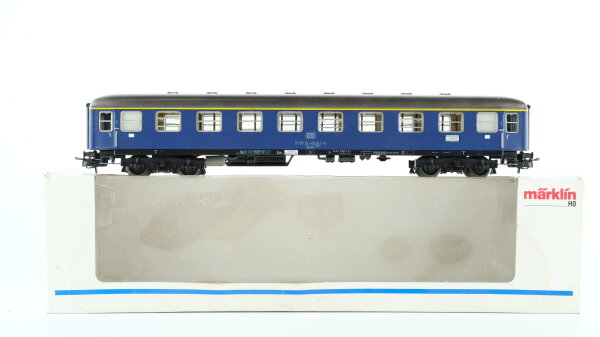 Märklin H0 4051 Reisezugwagen (Schnellzugwagen, 51 80 10-40 167-8) 1.Kl. Aüm 202 DB