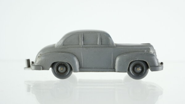 Wiking H0 unverglast Opel Olympia Baujahr 1951 grau GK 90/2 hergestellt 1954-1956