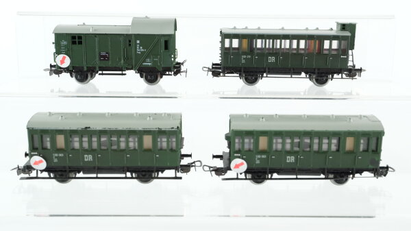 Piko H0 Konvolut Abteilwagen mit Bremserhaus Abteilwagen Personenzugbegleitwagen DR