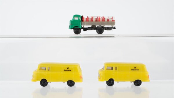 Unbekannt Konvolut 2 x Barkas Deutsche Post, IFA LKW mit Pritsche