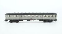 Märklin H0 4042 Reisezugwagen B4nb der DB