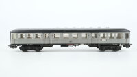 Märklin H0 4042 Reisezugwagen B4nb der DB