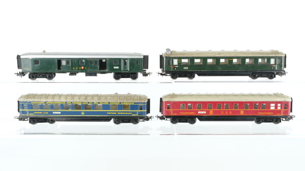 Märklin H0 Konvolut Personenwagen "346/1" mit Zugschluss Speisewagen "346/2 J" Schlafwagen "346/3" Packwagen "348/4" SBB-CFF/u.a.