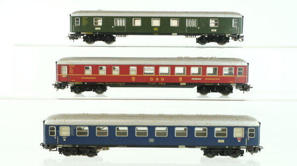 Märklin H0 Konvolut Speisewagen "DSG" Personenwagen 1.Kl. blau beleuchtet Packwagen grün Blech DB