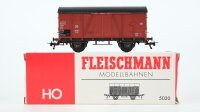Fleischmann H0 5020 Gedeckter Güterwagen 151 321 DB