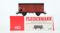 Fleischmann H0 5020 Gedeckter Güterwagen 151 321 DB