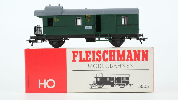 Fleischmann H0 5005 Gepäckwagen 117 506 Breslau DRG