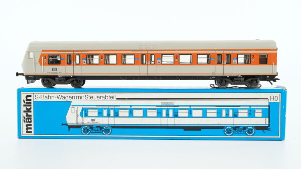 Märklin H0 4185 Reisezugwagen (Steuerwagen) Bxf 796.1 der DB (Sichtfenster defekt)