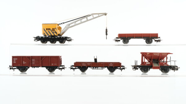 Märklin H0 Konvolut Krankwagen "Krupp-Ardelt", Kranschutzwagen, Niederbordwagen, Schotterwagen, Hochbordwagen DB