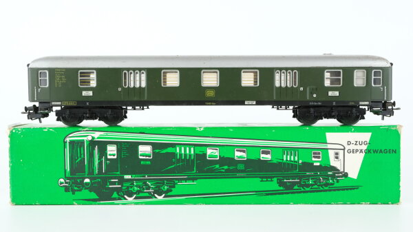 Märklin H0 4026 Gepäckwagen Pw4ym 112401 Köln der DB (Rostansätze)
