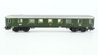 Märklin H0 4026 Gepäckwagen Pw4ym 112401 Köln der DB (Rostansätze)
