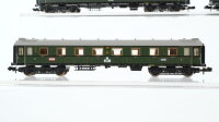 Minitrix N Konvolut Abteilwagen 1./2.Kl., Grossraumwagen 3.Kl., Packwagen beleuchtet DR