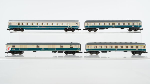 Minitrix N Konvolut Personenwagen 2.Kl. Packwagen beige-oceanblau teilw. beleuchtet DB