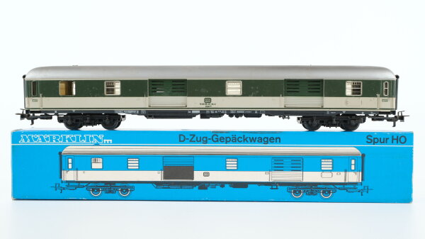 Märklin H0 4093 Gepäckwagen (51 80 92-40 118-2, grün-weiß) Düm 902 / Düms 902 der DB