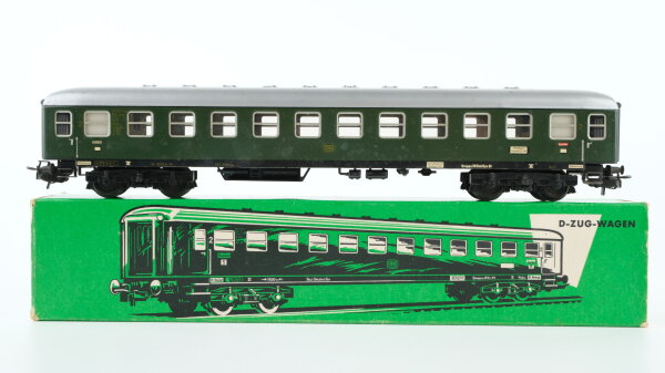 Märklin H0 4022 Personenwagen 2.Kl. grün DB