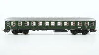 Märklin H0 4022 Personenwagen 2.Kl. grün DB