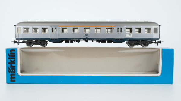 Märklin H0 4158 Reisezugwagen 1./2.Kl. ABnrzb 704 der DB