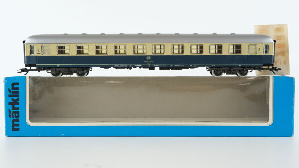 Märklin H0 4092 Reisezugwagen (Schnellzugwagen, 51 80 22-70 571-0, 2.Kl, oceanblau-beige) Büm 234 der DB