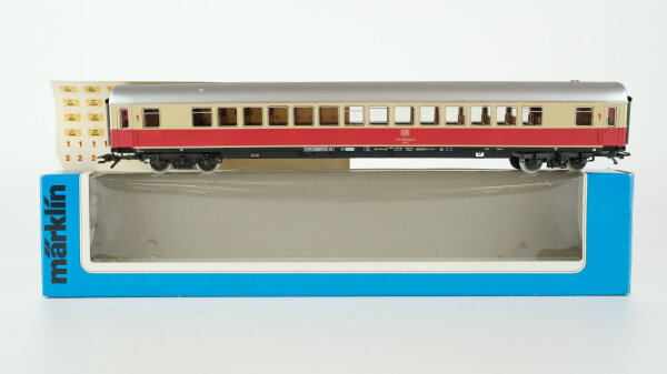 Märklin H0 4096 Reisezugwagen (TEE-Großraumwagen 1.Kl., 61 80 18-70 042-6) Apümz / Apmz 122 der DB