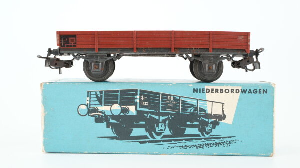 Märklin H0 4503 Niederbordwagen  X 05  Klms 440 der DB (Rostansätze)