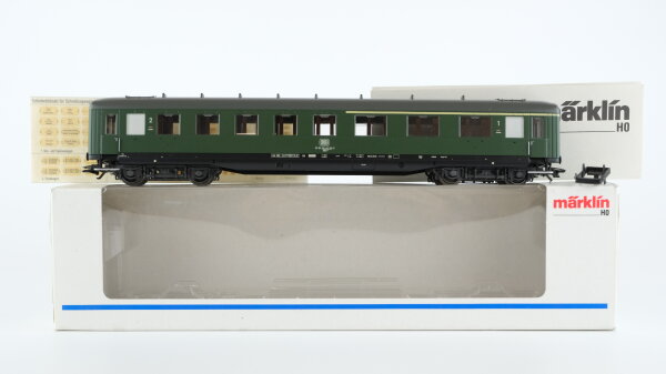Märklin H0 43210 Reisezugwagen (50 80 38-40 101-5) 1./2.Kl., ABüe 334 der DB