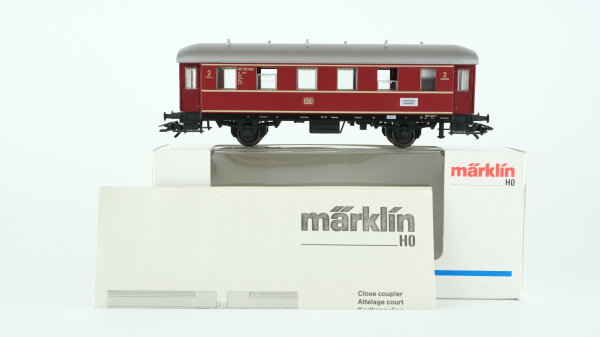 Märklin H0 4335 Personenwagen (85 792 Hmb) 2.KL Bi der DB
