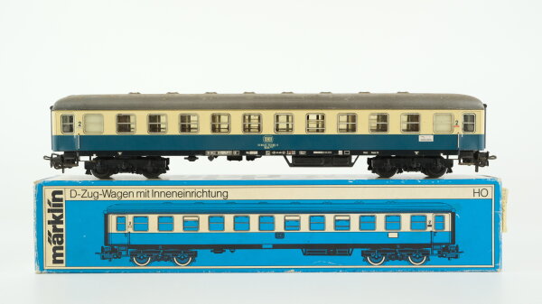 Märklin H0 4112 Reisezugwagen (Schnellzugwagen 2.Kl., 51 80 22-70 566-0) Büm 234 der DB