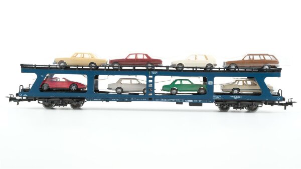 Märklin H0 4234 Reisezugwagen (Autotransportwagen mit PKW) DDm 915 der DB
